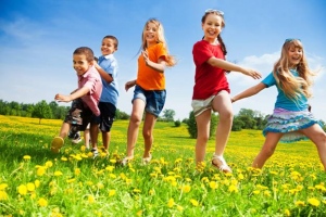 Technology vs Nature: Why Outdoors Activities Are Essential For Kids